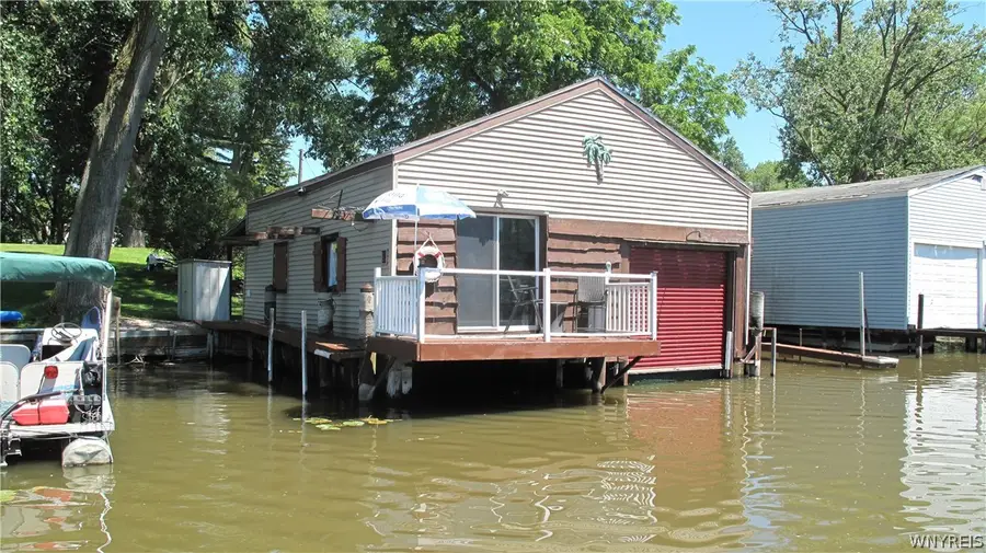 19 Canal Front Mayors Park, North Tonawanda, NY 14120 - #2