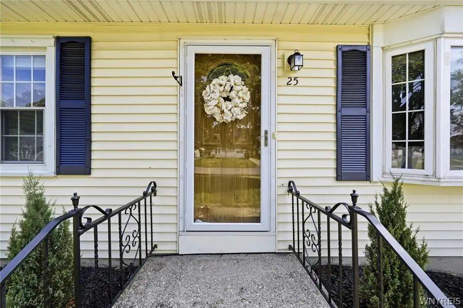 25 S Huxley Drive, Cheektowaga, NY 14225 - #3