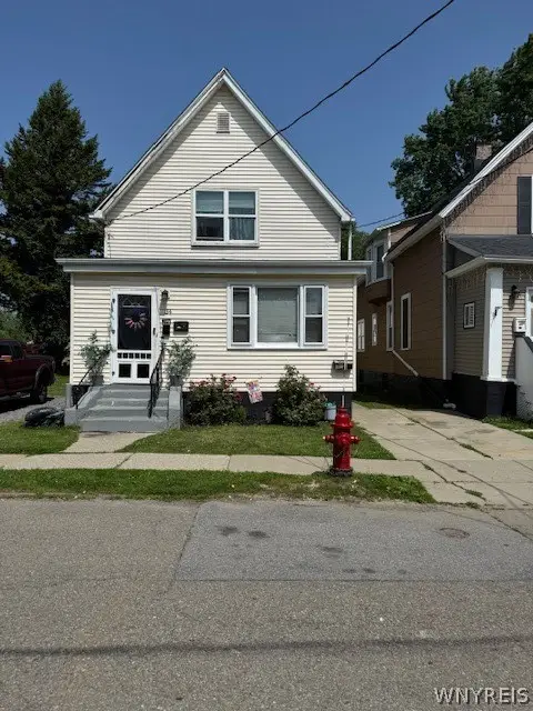 34 Princeton Place, Buffalo, NY 14210