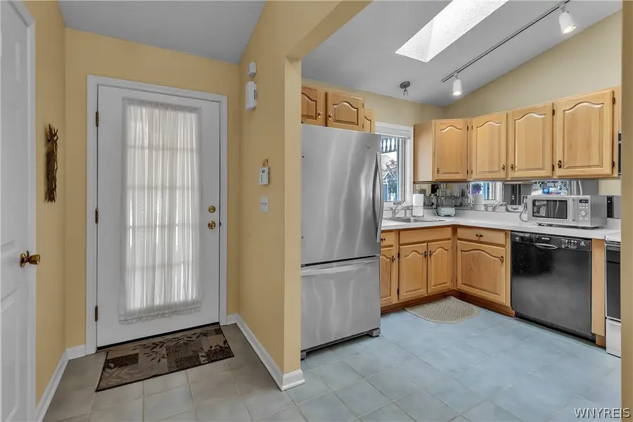 55 Spicebush Lane, Amherst, NY 14221 - #3
