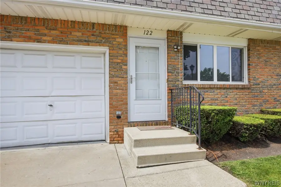 122 Rebecca Park, Buffalo, NY 14207 - #3