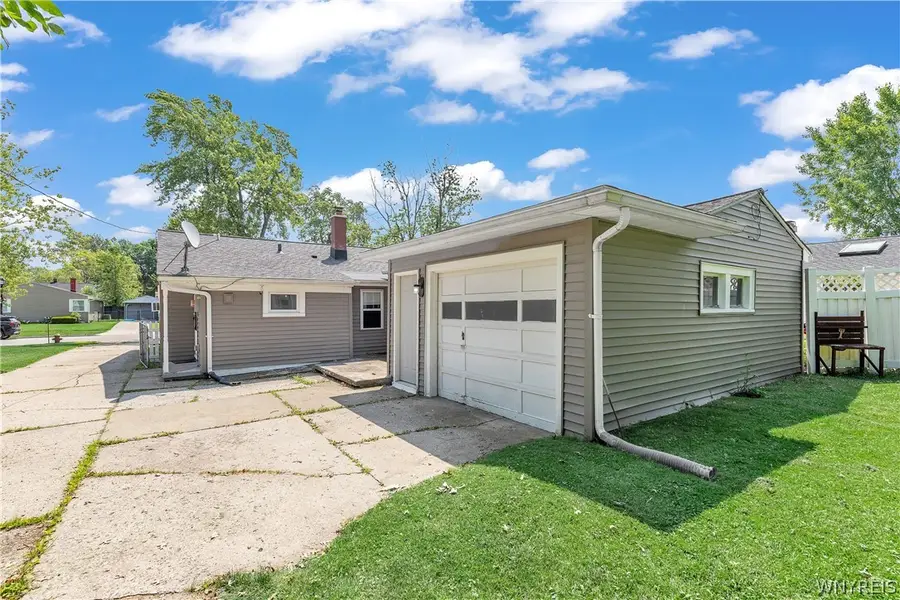 624 Montrose Avenue, Buffalo, NY 14223 - #3