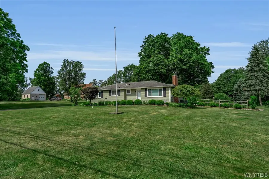 1320 Girdle Road, Elma, NY 14059 - #2