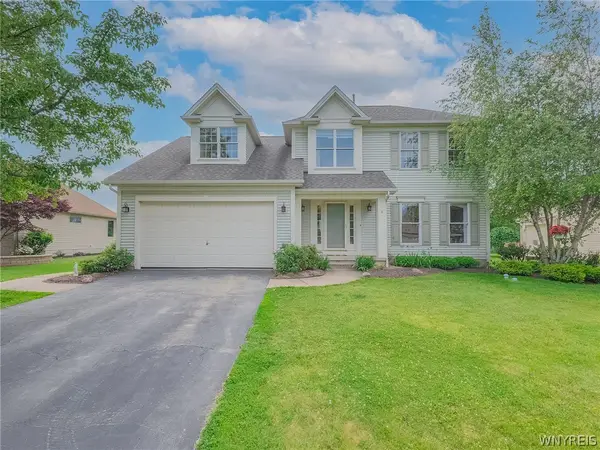 8 Sunset Creek Drive, Buffalo, NY 14224