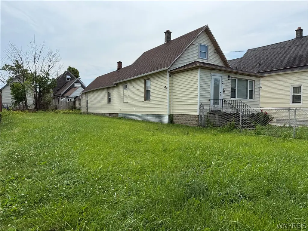 31 Woltz Avenue, Buffalo, NY 14212 - #1