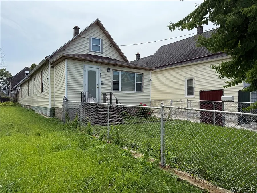 31 Woltz Avenue, Buffalo, NY 14212 - #3