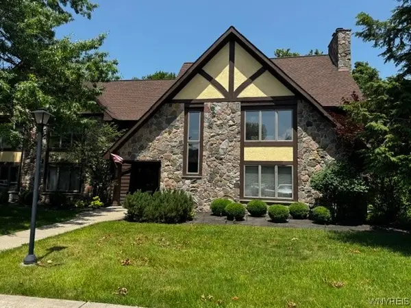 5295 Chestnut Ridge Road #H, Orchard Park, NY 14127