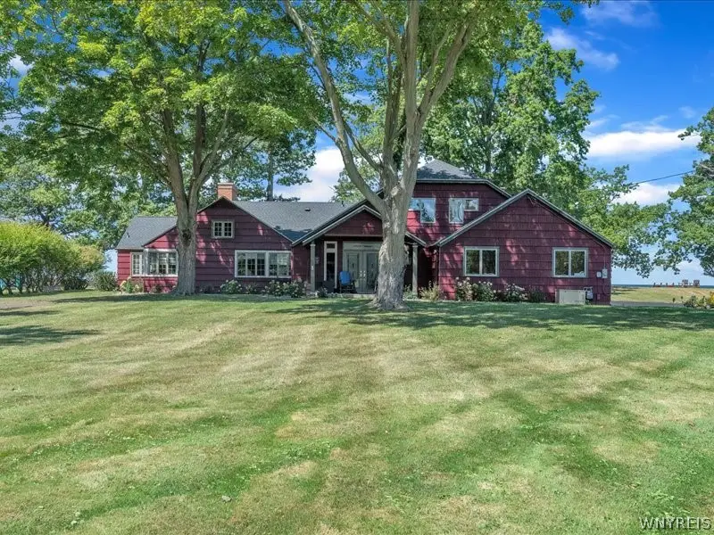 436 Lake Shore Drive W, Dunkirk, NY 14048 - #2
