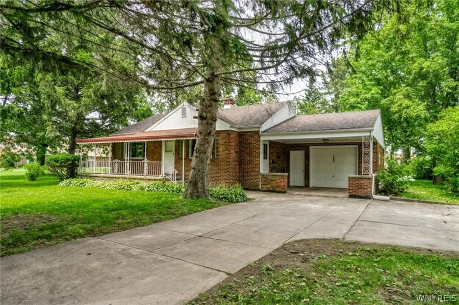 5588 Genesee Street, Lancaster, NY 14086 - #2