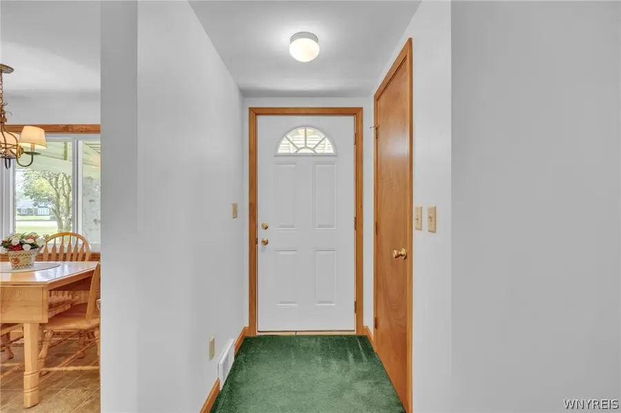 5588 Genesee Street, Lancaster, NY 14086 - #3