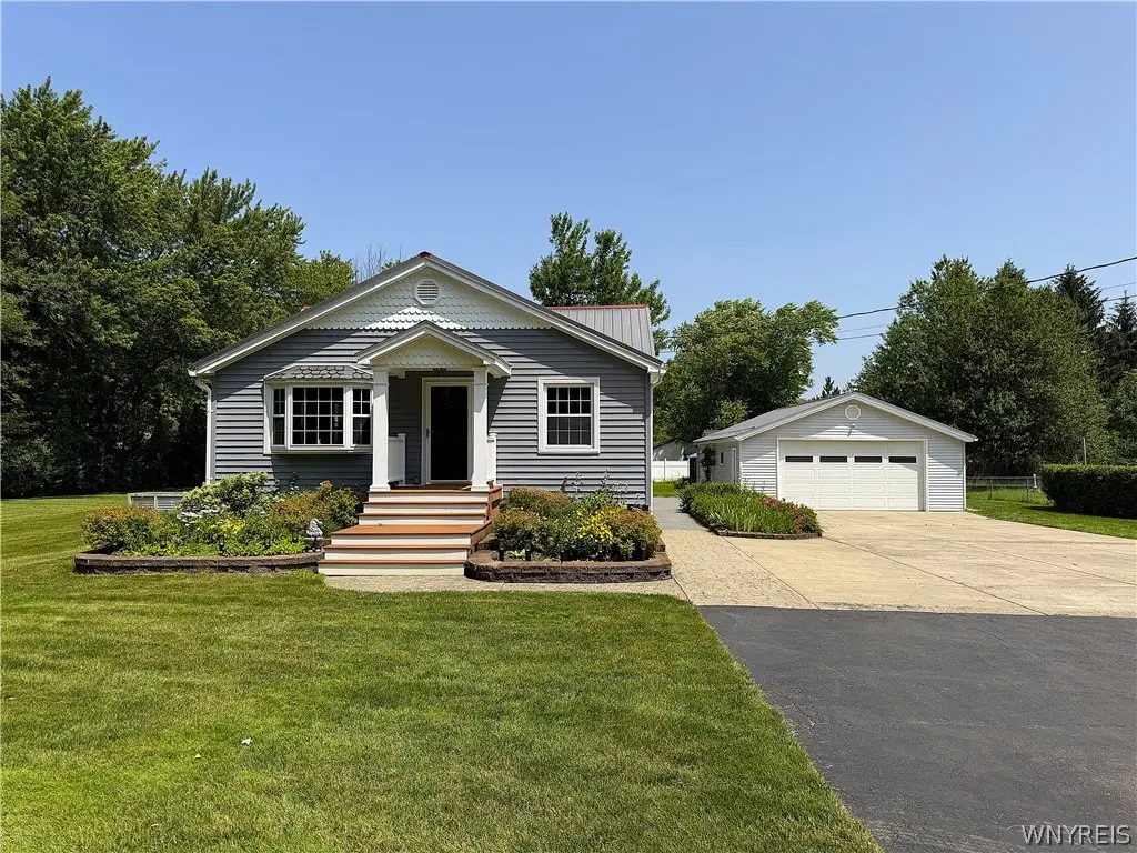 4238 Loran Avenue, Hamburg, NY 14075 - #1