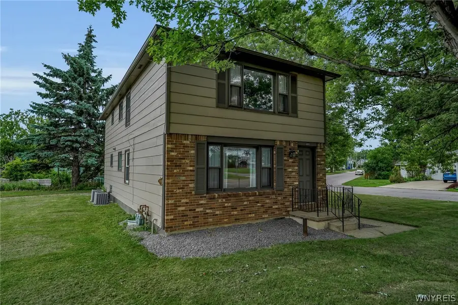 590 Potters Road, West Seneca, NY 14224 - #2