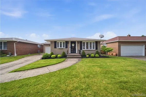 12 Sandy Lane, Buffalo, NY 14227