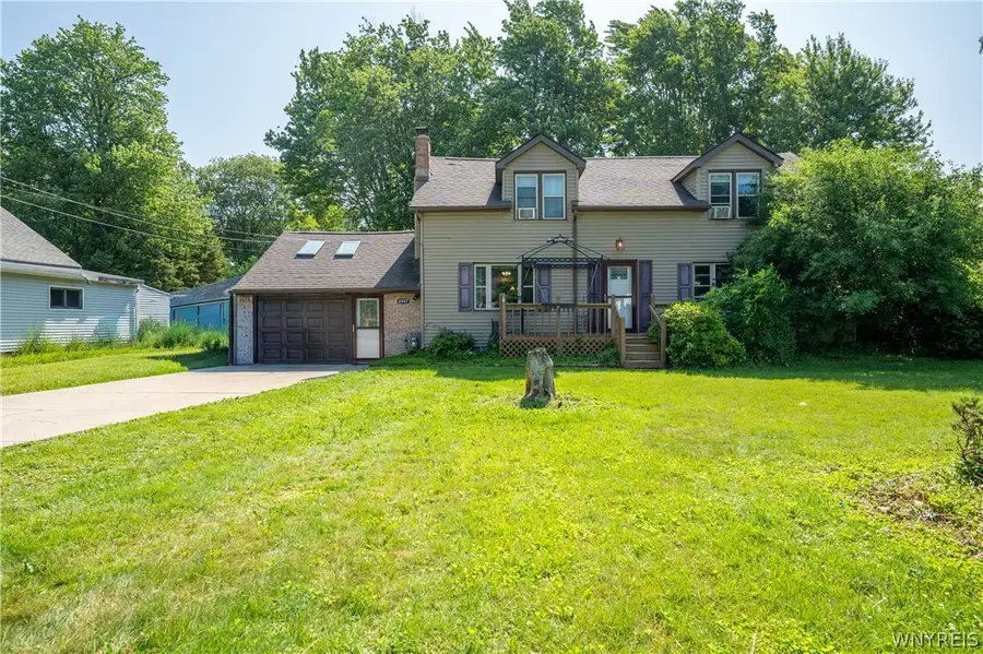 6937 Wellington Drive, Derby, NY 14047 - #2