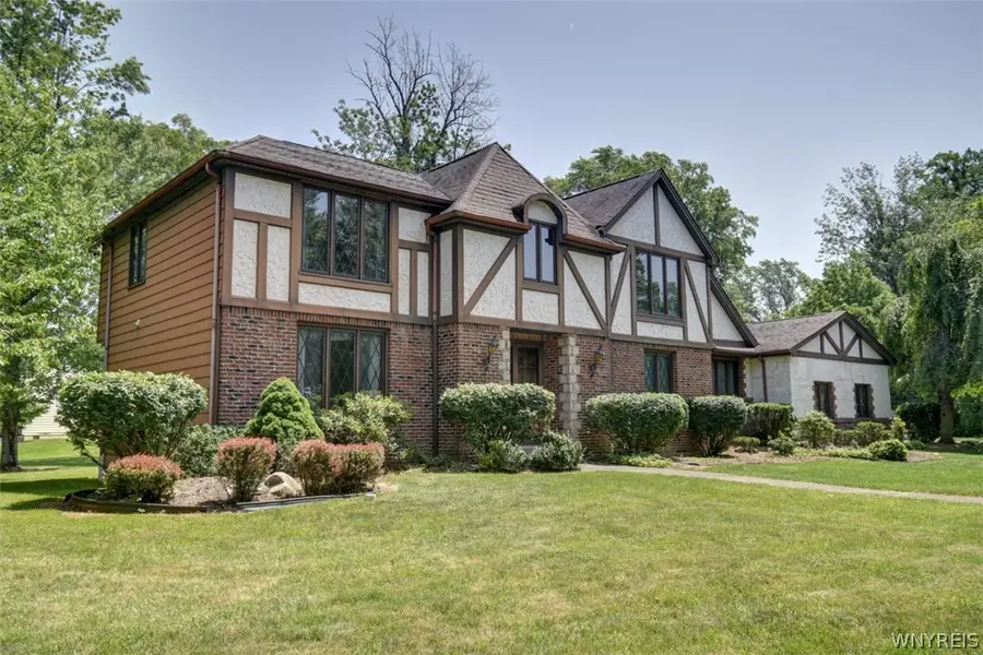 239 Wood Acres Drive, East Amherst, NY 14051 - #2
