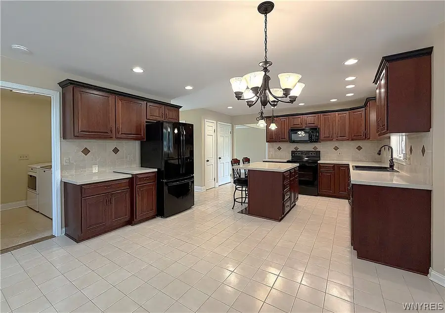 6110 Meadow Lakes Drive, Clarence, NY 14051 - #2