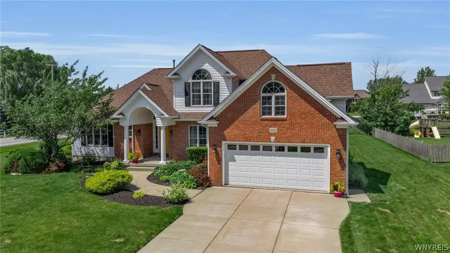 9090 Via Cimato Dr, Clarence Center, NY 14032 - #3