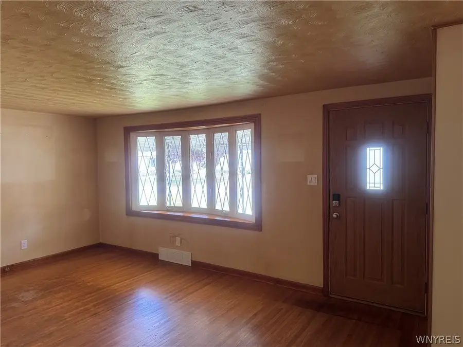 212 Rogers Avenue, Tonawanda, NY 14150 - #3
