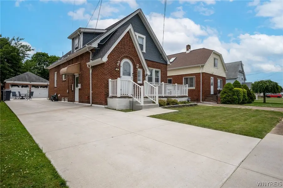 35 Fernald Avenue, Buffalo, NY 14218 - #3