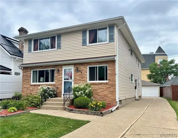 98 Delaware Rd, Kenmore, NY 14217