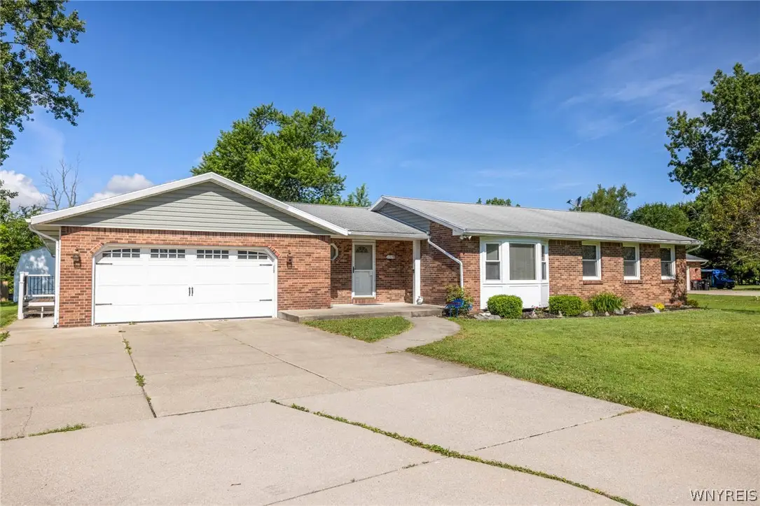152 Stony Road, Lancaster, NY 14086 - #1