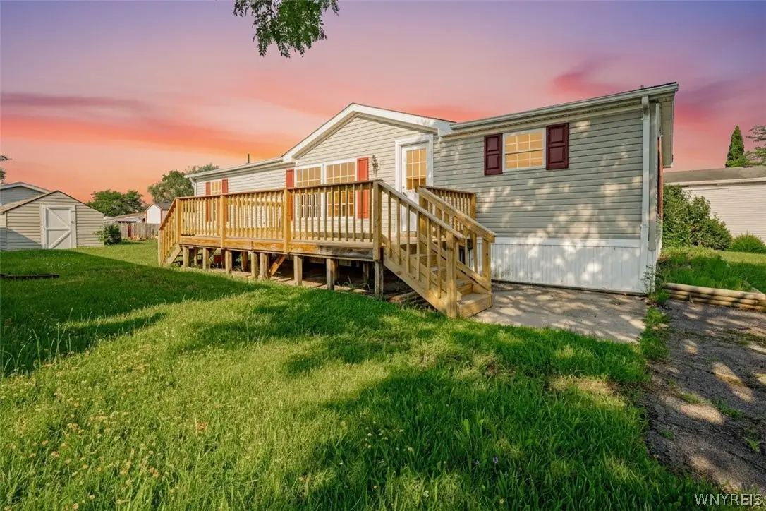 1113 Lockwood, Lockport, NY 14094 - #1