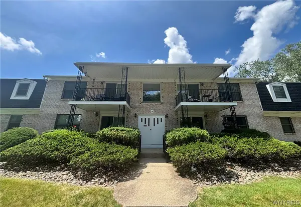 136 Denrose Drive #8, Buffalo, NY 14228