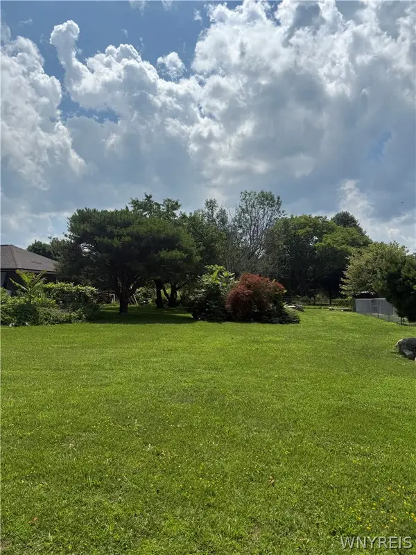 6231 Lindbergh Avenue, Niagara Falls, NY 14304