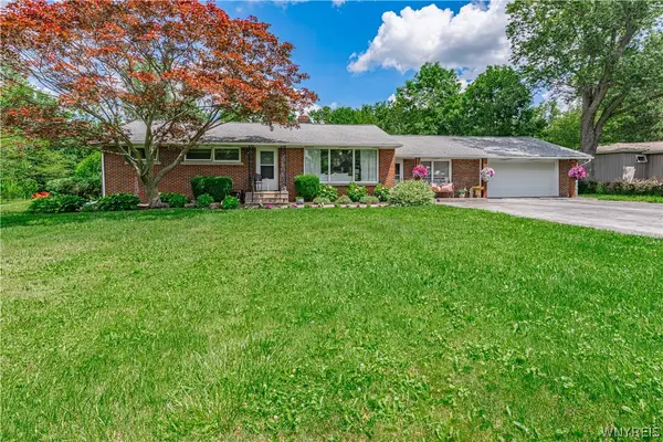 7174 Chestnut Ridge Road, Lockport, NY 14094