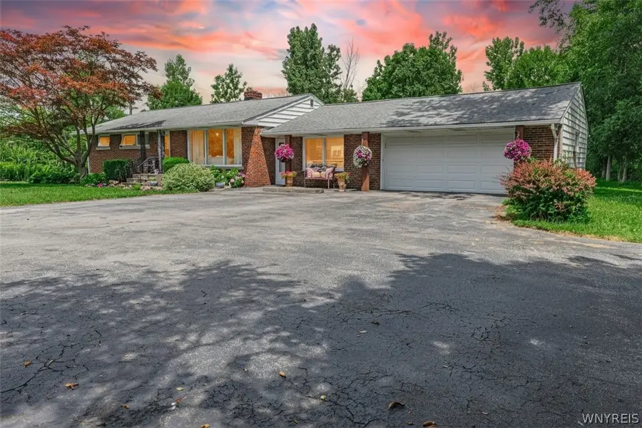 7174 Chestnut Ridge Road, Lockport, NY 14094 - #3