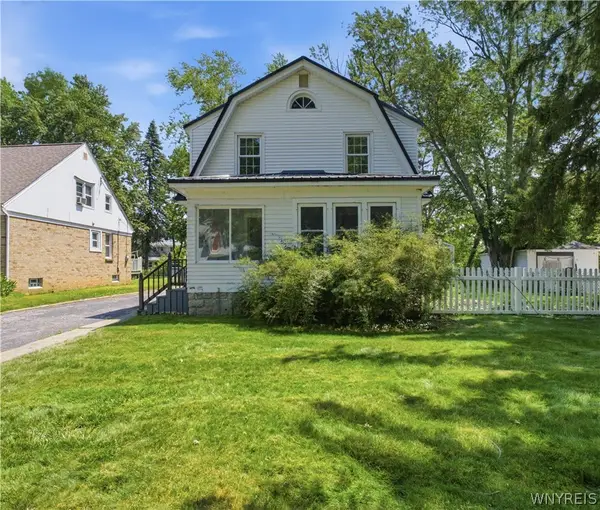 44 Arlington Road, Williamsville, NY 14221