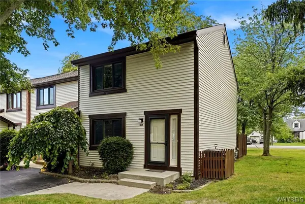151 Charlesgate Circle, East Amherst, NY 14051