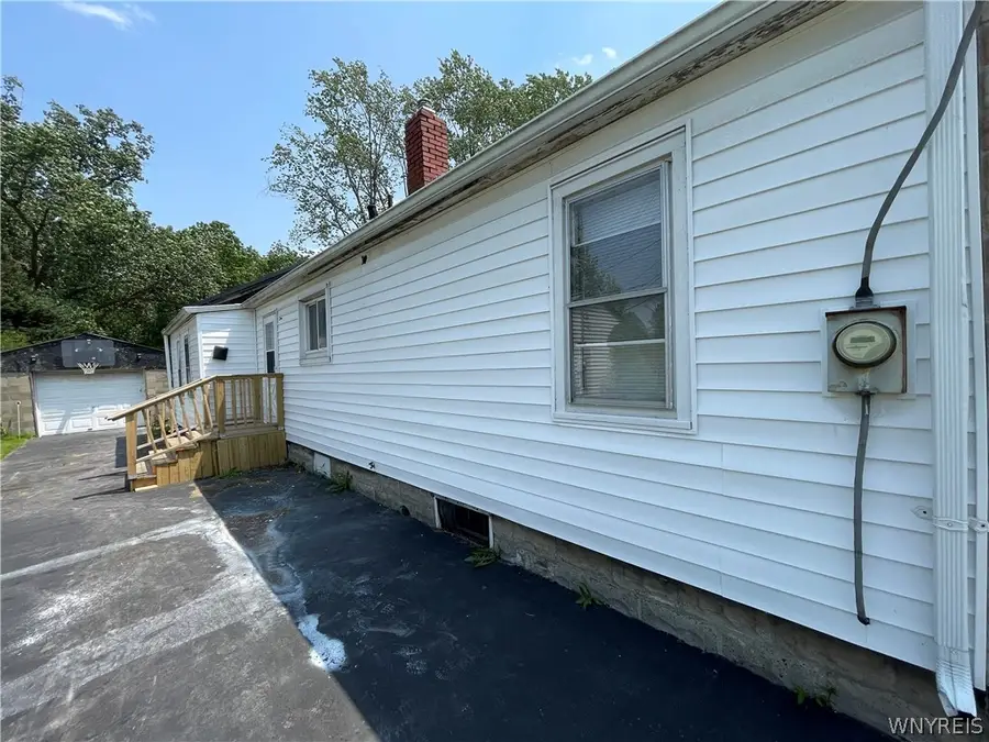 959 Erie Ave Avenue, North Tonawanda, NY 14120 - #3