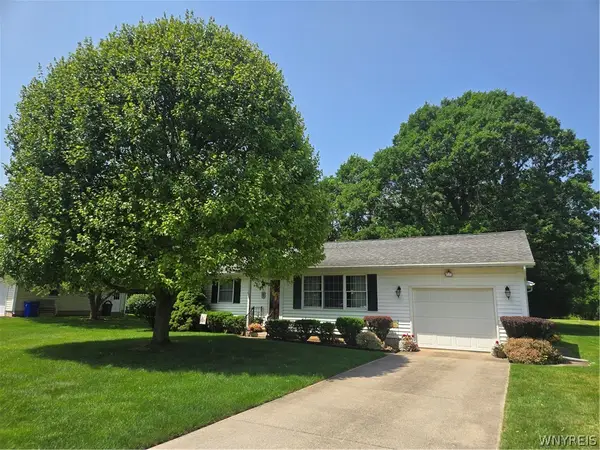 105 Eastview Drive, Medina, NY 14103