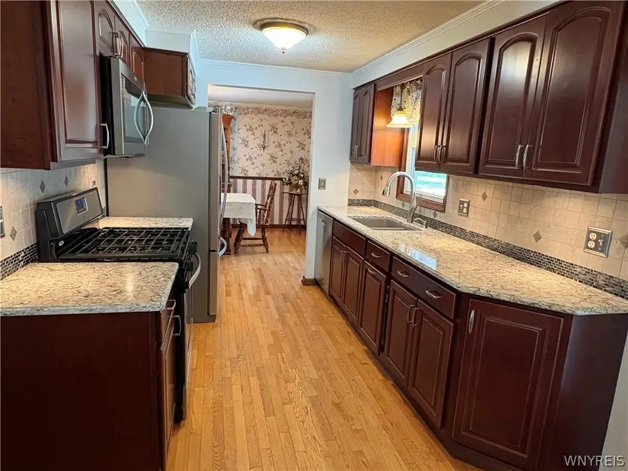 7 Birch Run, Orchard Park, NY 14127 - #3