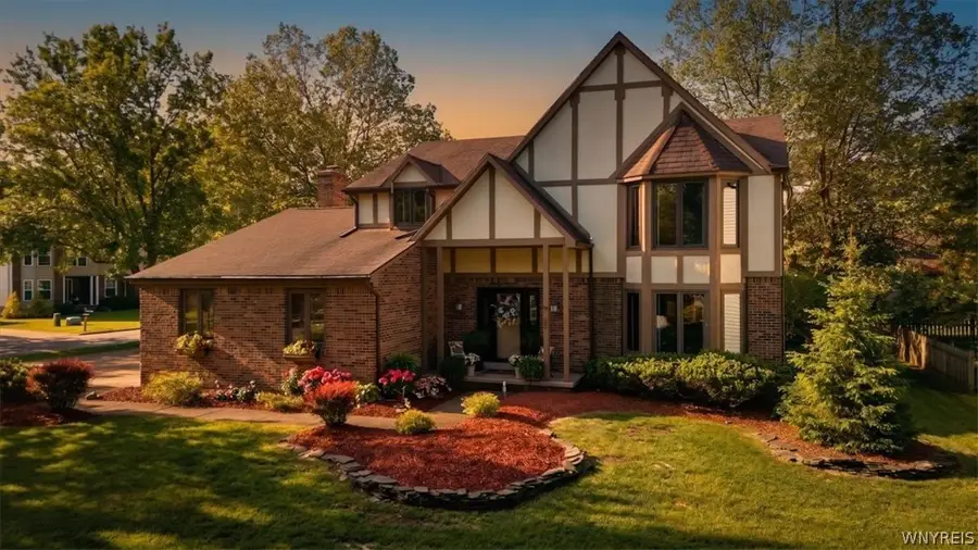 34 Birdsong Circle, East Amherst, NY 14051 - #2