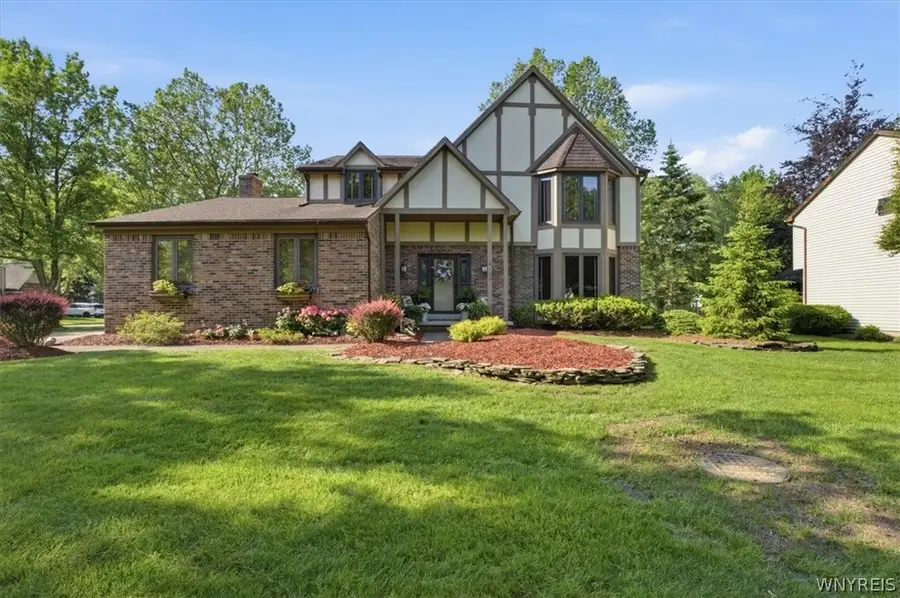 34 Birdsong Circle, East Amherst, NY 14051 - #3