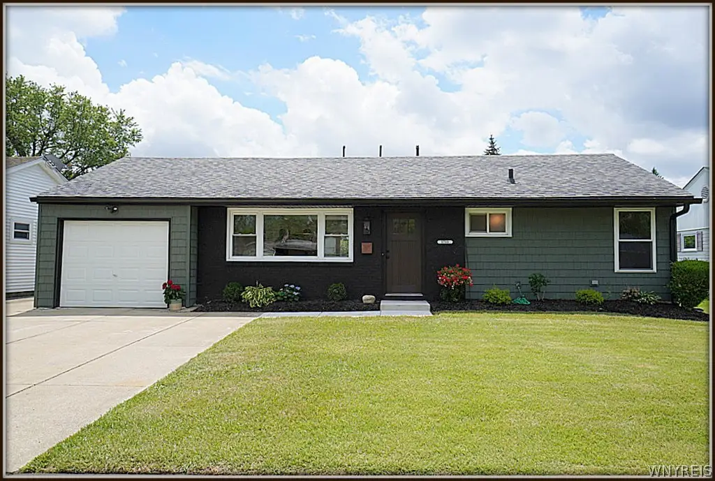 1733 Leah Drive, North Tonawanda, NY 14120 - #1