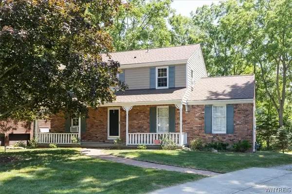 1215 Carriage Drive, East Aurora, NY 14052