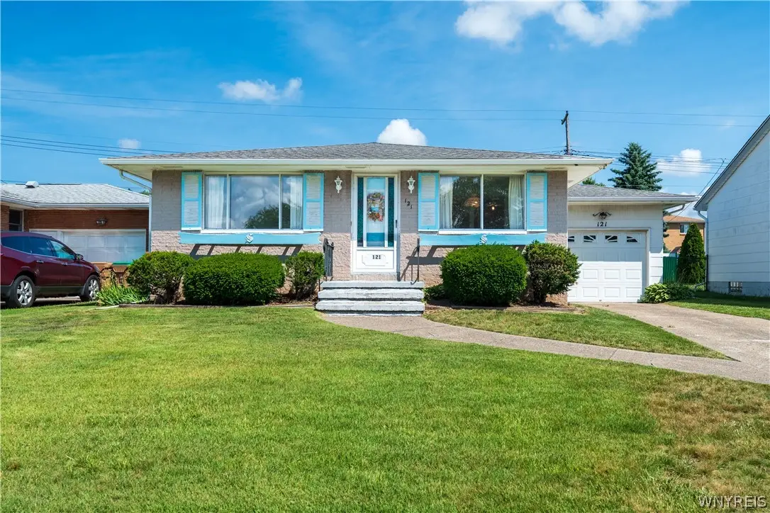 121 Vern Lane, Cheektowaga, NY 14227 - #1