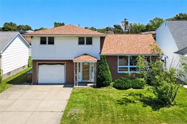 75 Fairoaks Lane, Cheektowaga, NY 14227