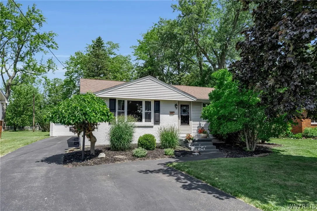 650 East And West Road, Buffalo, NY 14224 - #1