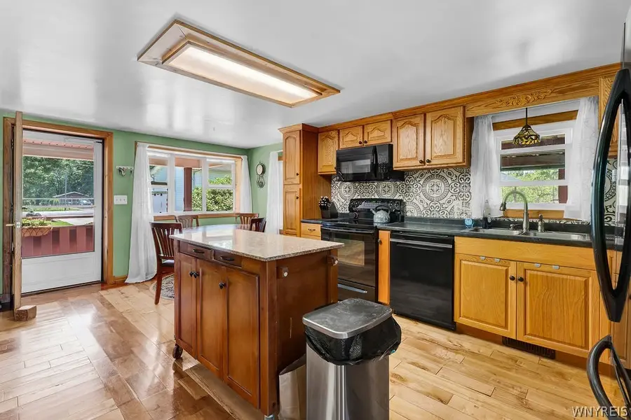 4015 Mapleton Road, North Tonawanda, NY 14120 - #3