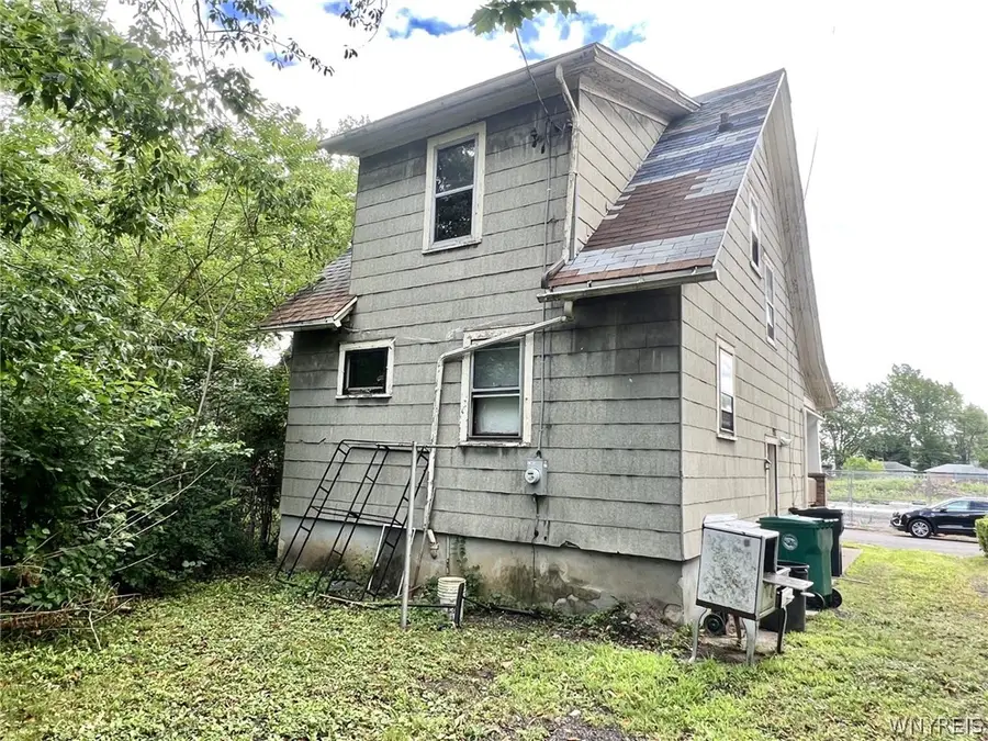 530 8th Street, Niagara Falls, NY 14301 - #2
