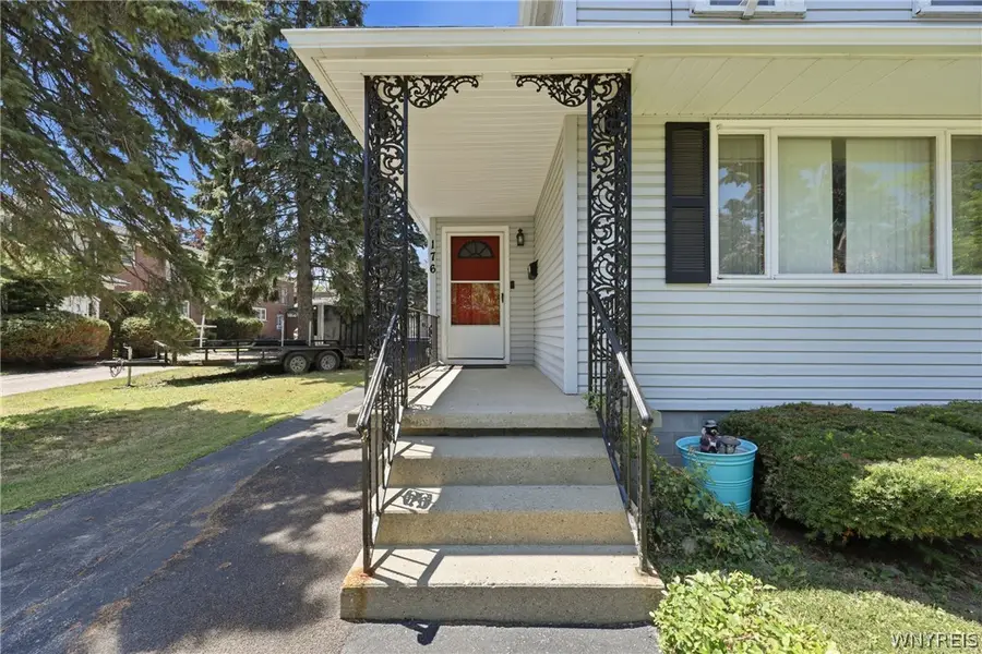 176 15th Street, Buffalo, NY 14213 - #3