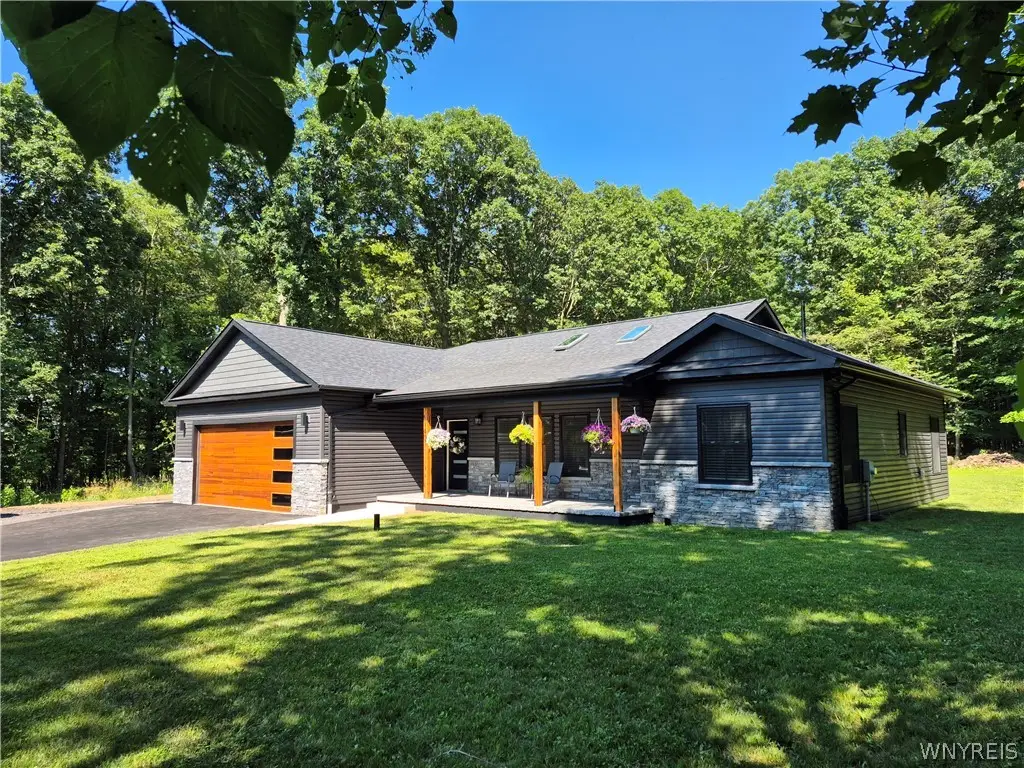 140 Roby Street, Lockport, NY 14094 - #1