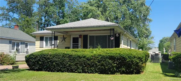 1251 94th Street, Niagara Falls, NY 14304