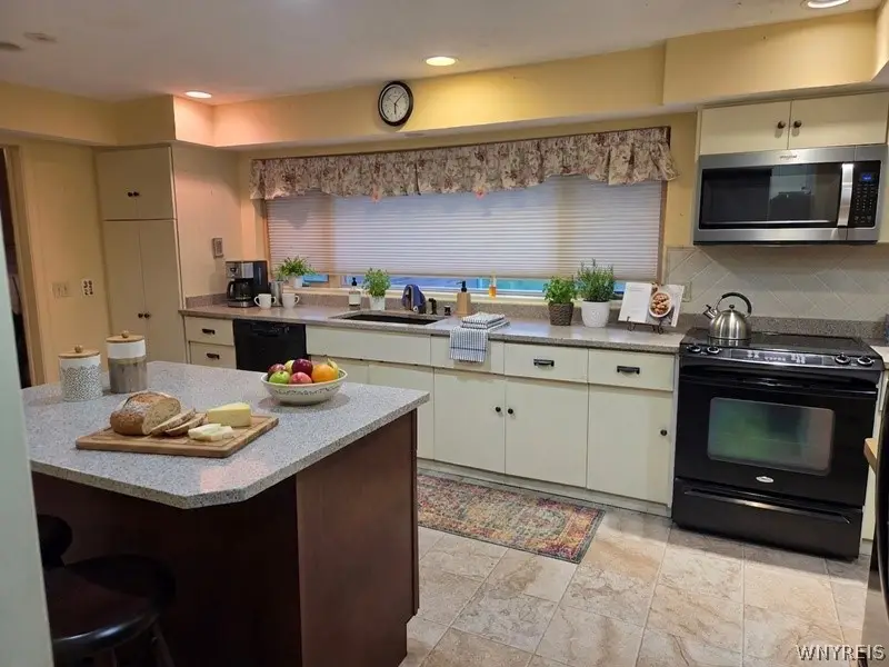 1340 West Avenue, Medina, NY 14103 - #3