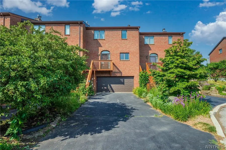 418 Lakefront Blvd, Buffalo, NY 14202 - #3