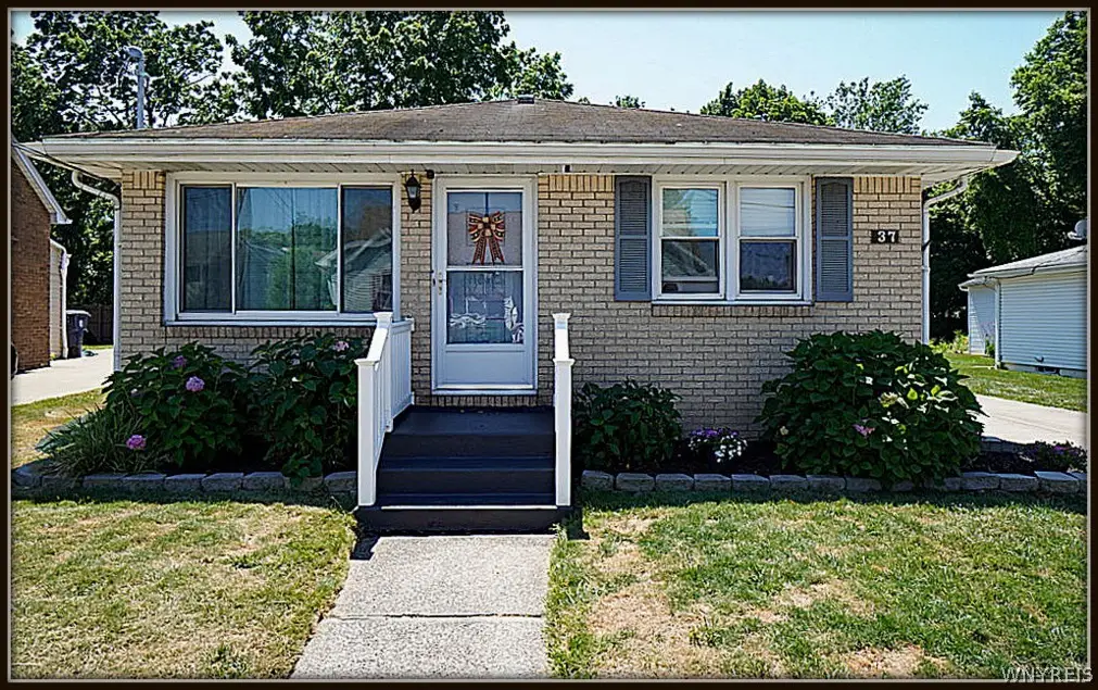 37 Burke Drive, Buffalo, NY 14218 - #1